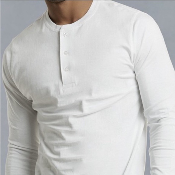 LAST ONE Men’s White Button Front Henley Tee, M - Picture 4 of 6